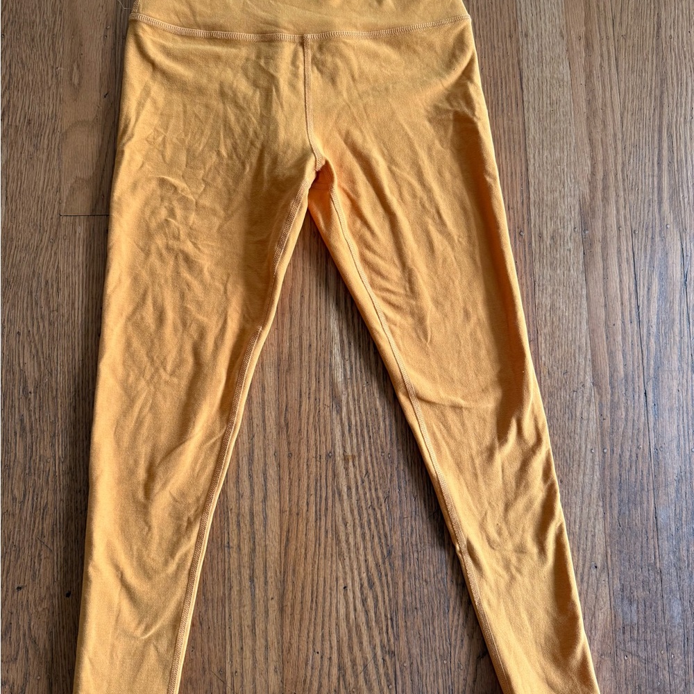 Beyond Yoga Vibrant Gold Leggings